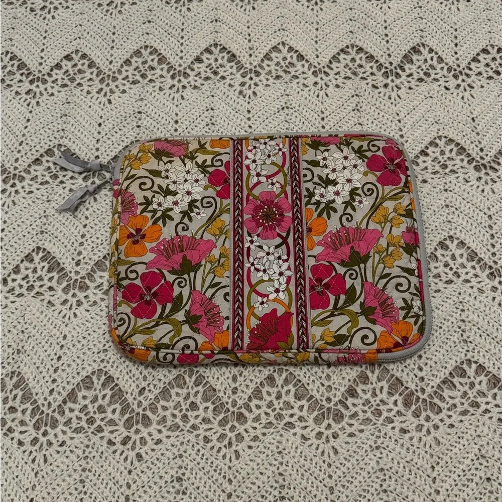 Vera Bradley Padded Laptop Protector Travel Case Inner Pocket Floral Flowers
